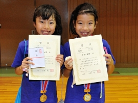 ペア演技 クラスB ジュニア小学生の部では、伊勢原一輪車クラブの『北田 佳奈子(小５) 野上 邑以(小４)』ペアが優勝に輝きました。
