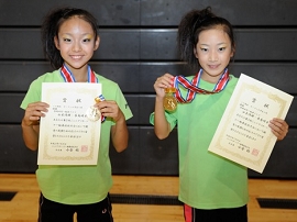 ペア演技 クラスC オープン小学生の部では、静岡城内一輪車クラブの『山本 珠暉(小６) 長島 明歩(小５)』ペアが優勝に輝きました。